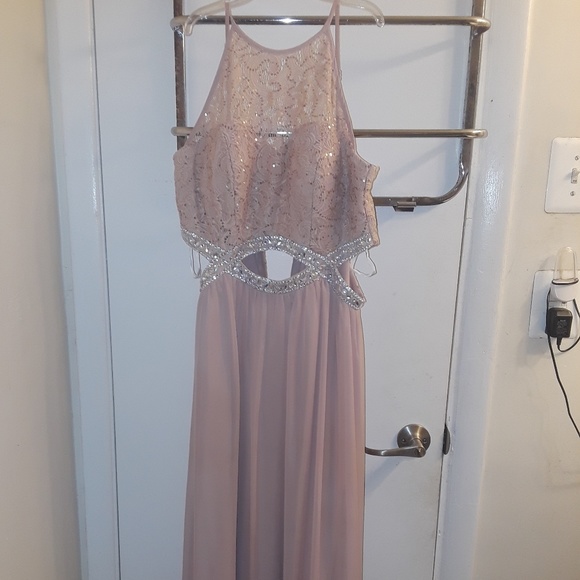 Pale pink prom dress - Picture 5 of 5